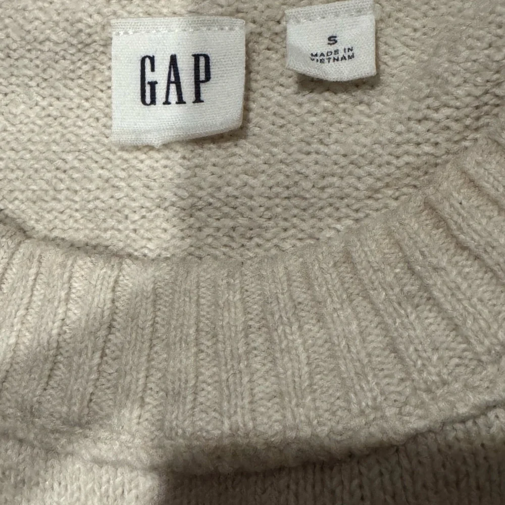 GAP SoftCash Relaxed Crew Neck White/ Wicker / Cream Sweater Small - Picture 4 of 5